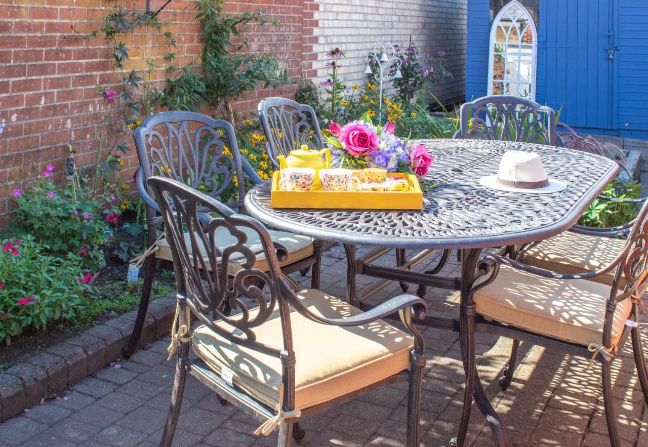Stylish Town Centre House With Garden And Parking Opposite Villa Bury St. Edmunds Eksteriør bilde