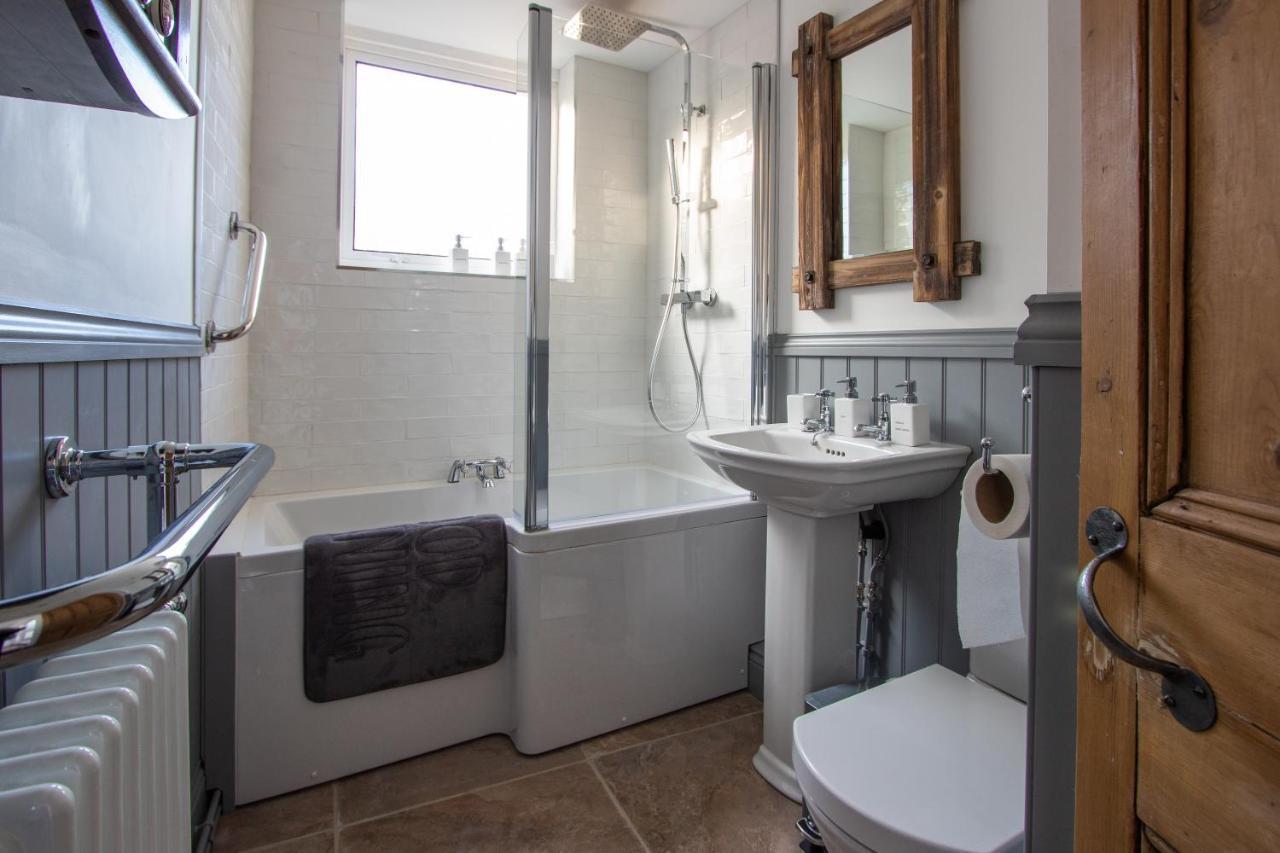 Stylish Town Centre House With Garden And Parking Opposite Villa Bury St. Edmunds Eksteriør bilde